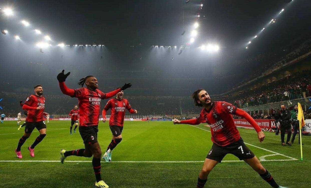 星空体育官方-AC米兰在意甲比赛中表现抢眼，继续追赶领先者的简单介绍