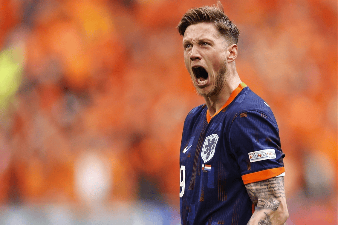 阿贾克斯外援回归球队，带来新的战术变化的简单介绍