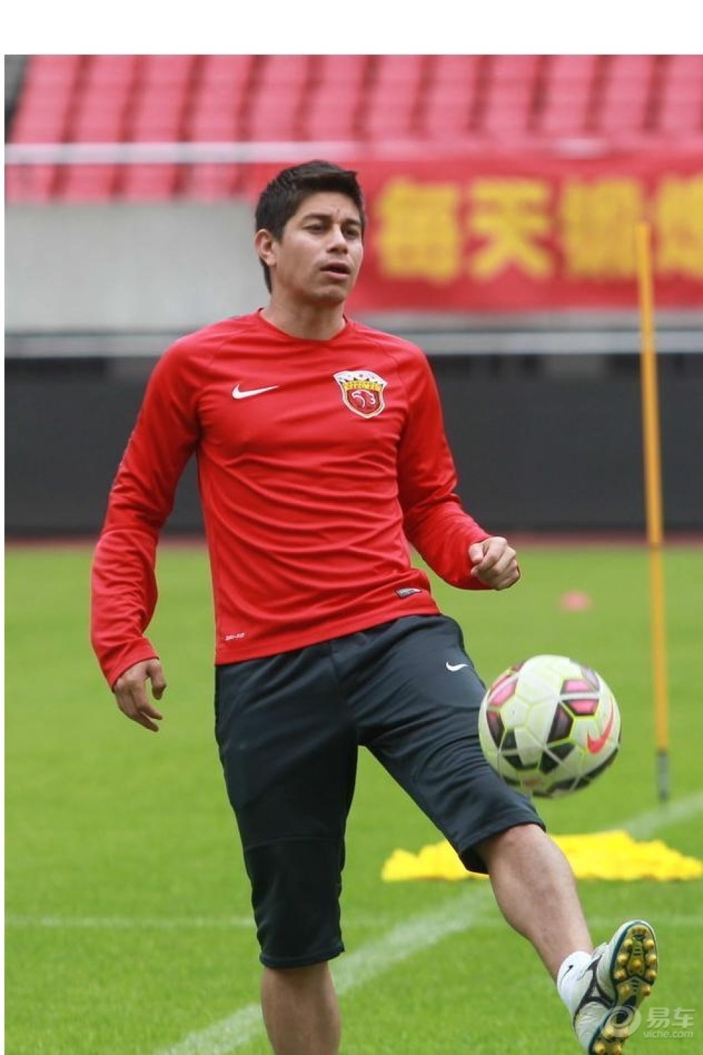 关于上港战胜绿城,胜利守住第二位置的信息 关于上港战胜绿城,胜利守住第二位置的信息