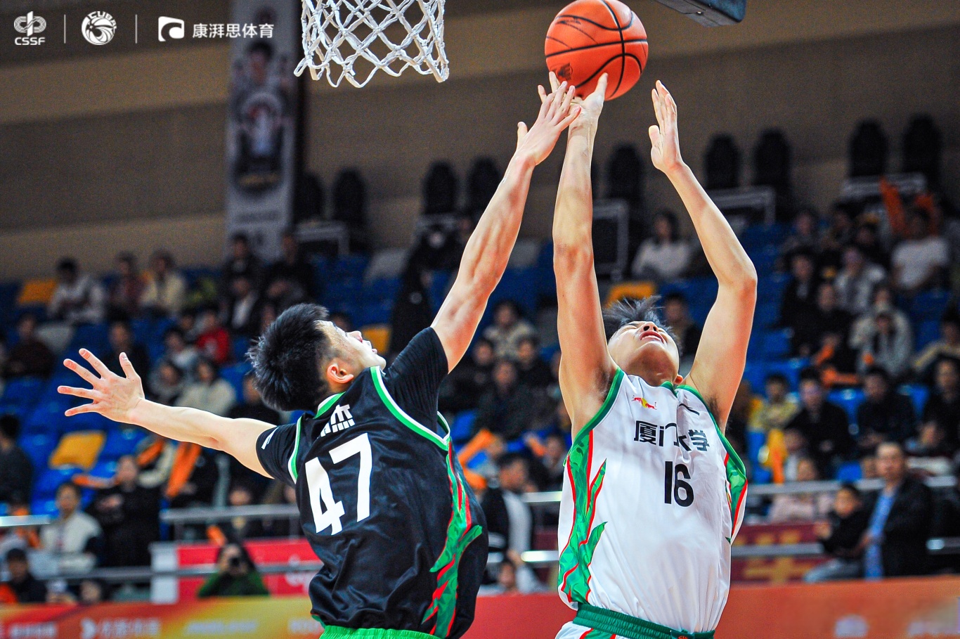 星空体育平台-实战对决备受瞩目，赛前气氛热烈