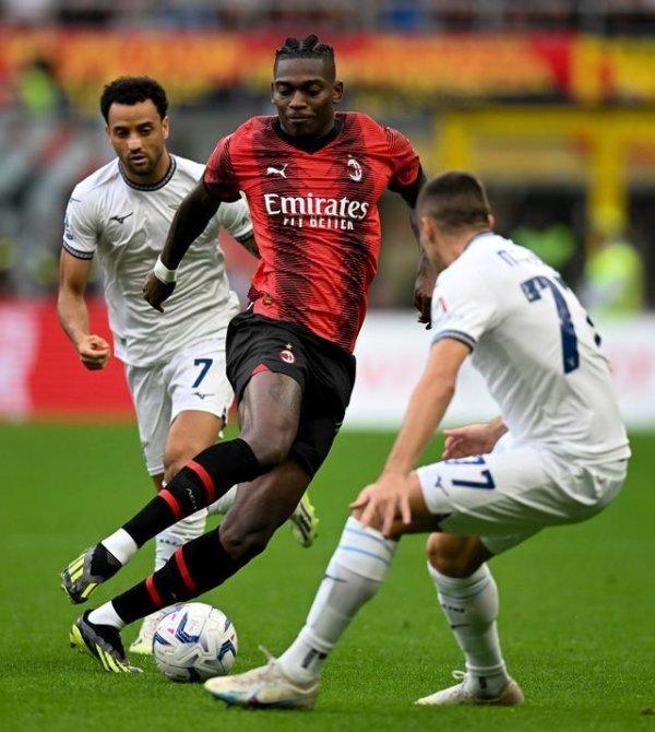 强强对话:女子足球联赛两支强队将在周末上演对抗 强强对话:女子足球联赛两支强队将在周末上演对抗