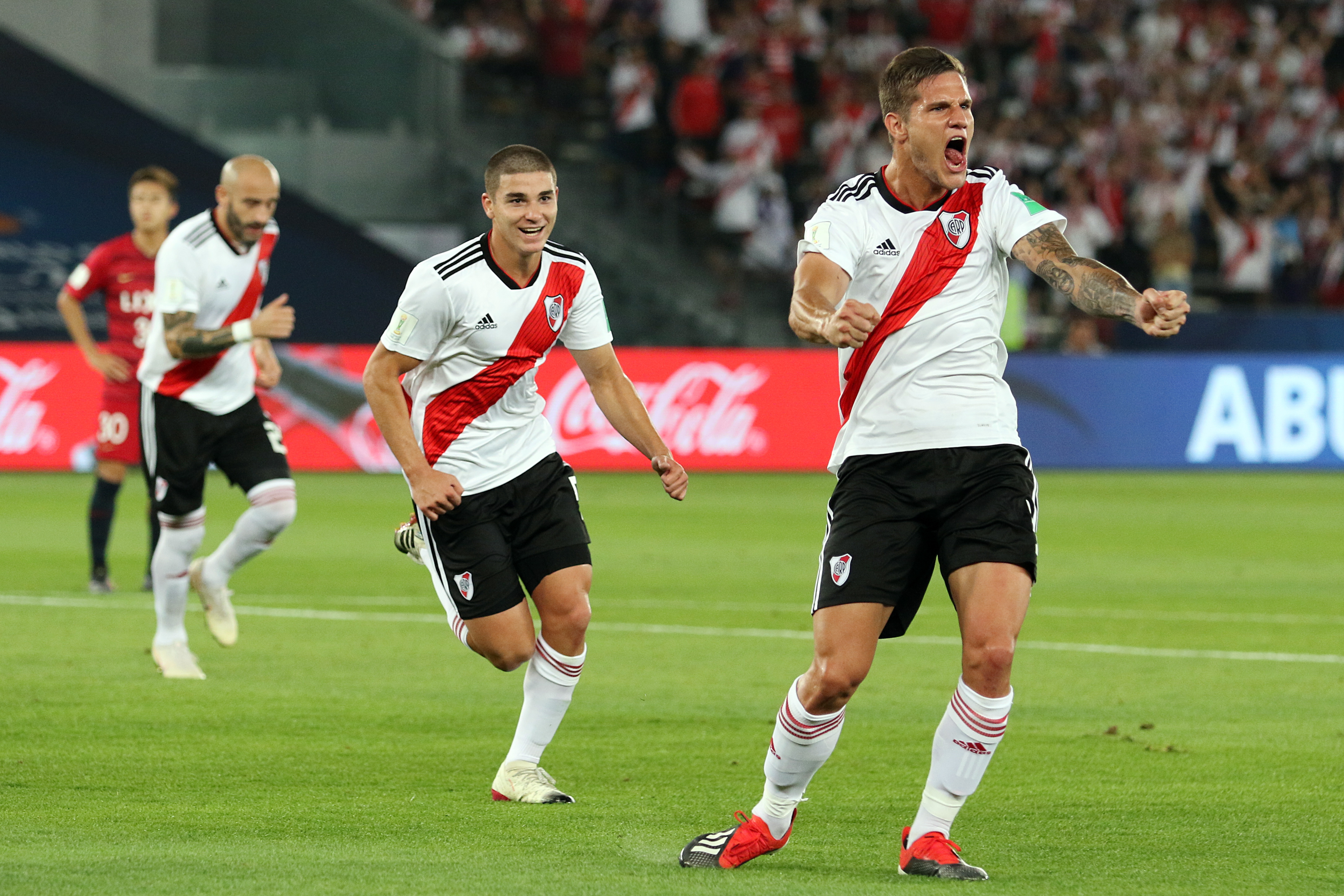 包含多特蒙德客场逆转,成功抢夺三分,保持不败纪录的词条 包含多特蒙德客场逆转,成功抢夺三分,保持不败纪录的词条