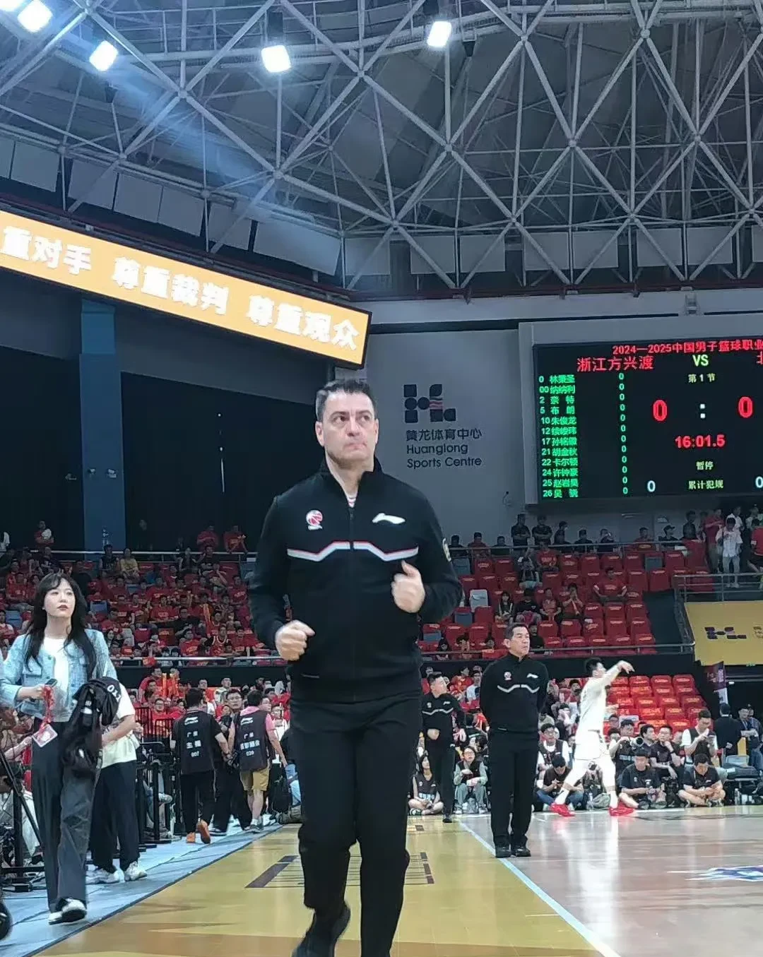 赛场上的考验必将考验球员的最大实力 赛场上的考验必将考验球员的最大实力