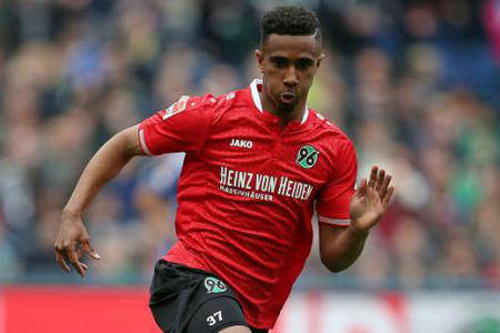 星空体育网页版-汉诺威球员勇气十足，取得连胜壮举