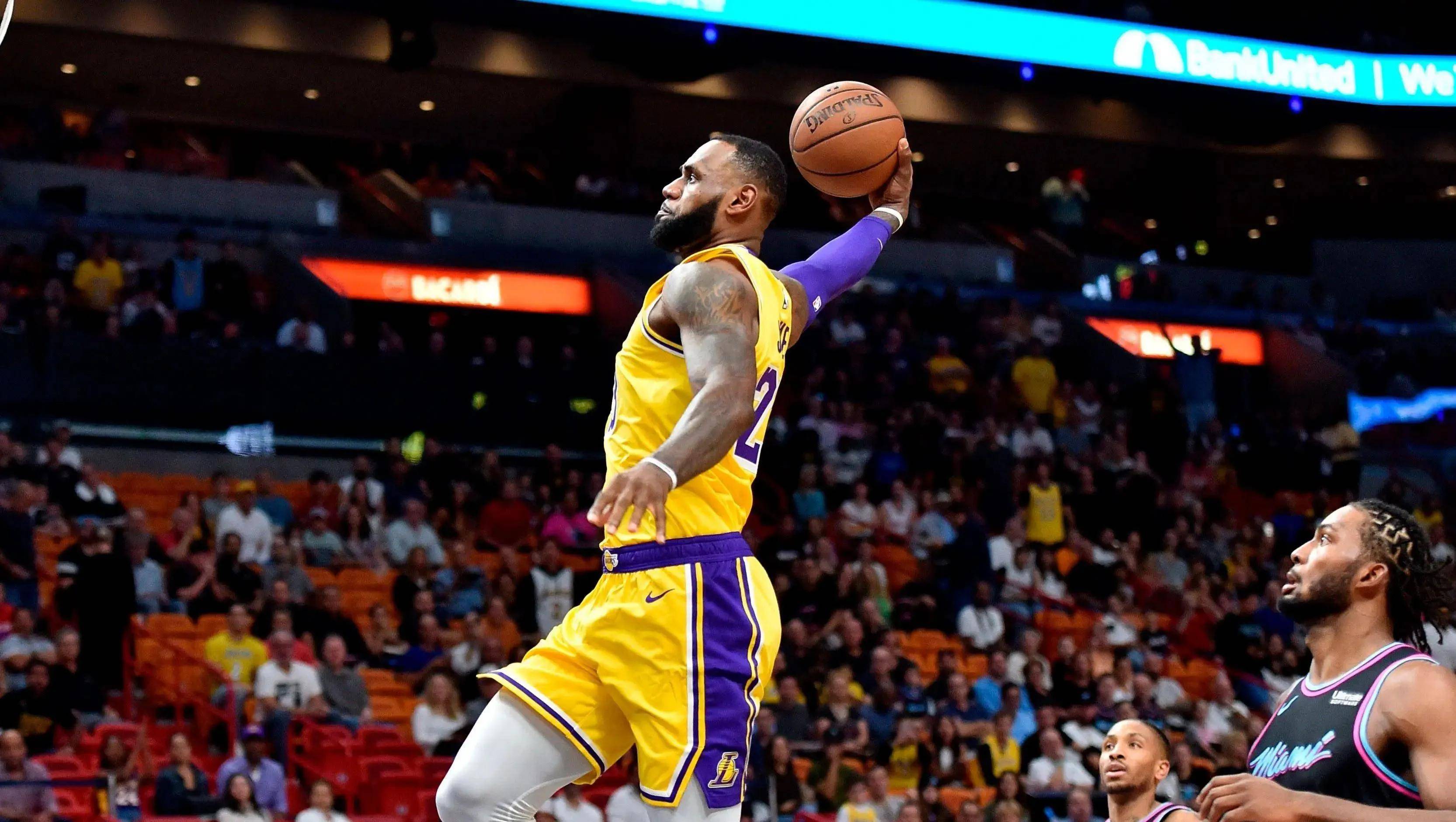 星空体育官网-关于步行者外线射手刷新生涯三分纪录的信息