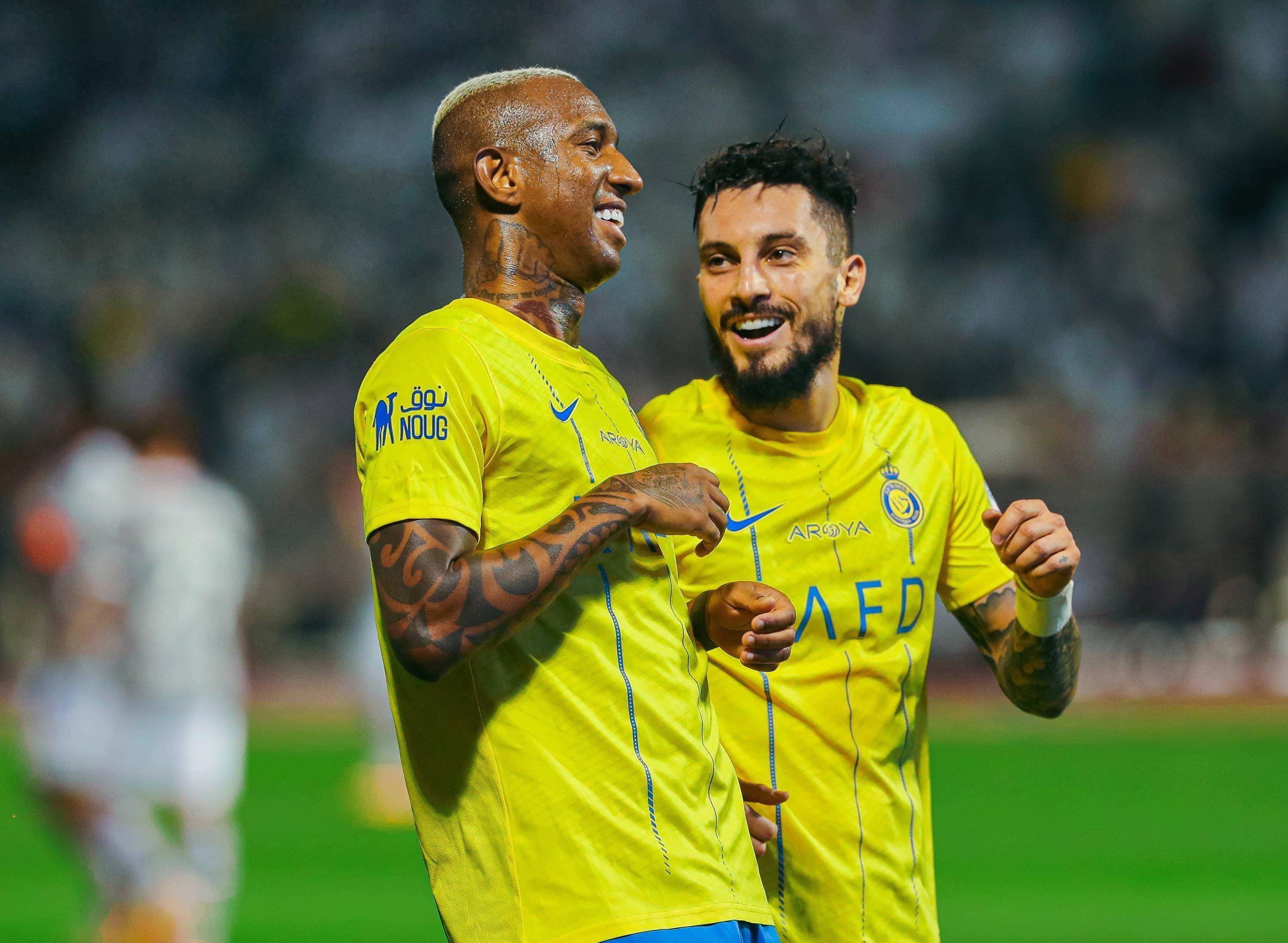 荷兰队在与拉脱维亚的比赛中取得胜利 荷兰队在与拉脱维亚的比赛中取得胜利