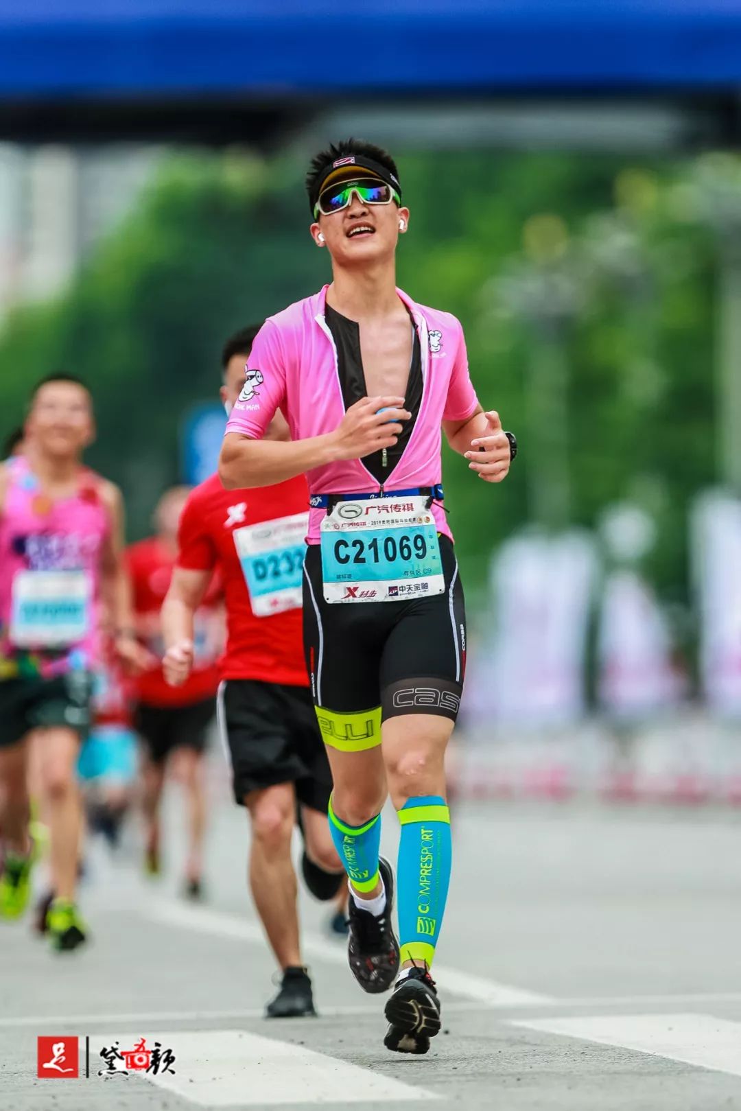 芬兰马拉松选手领跑全程，夺得亚军