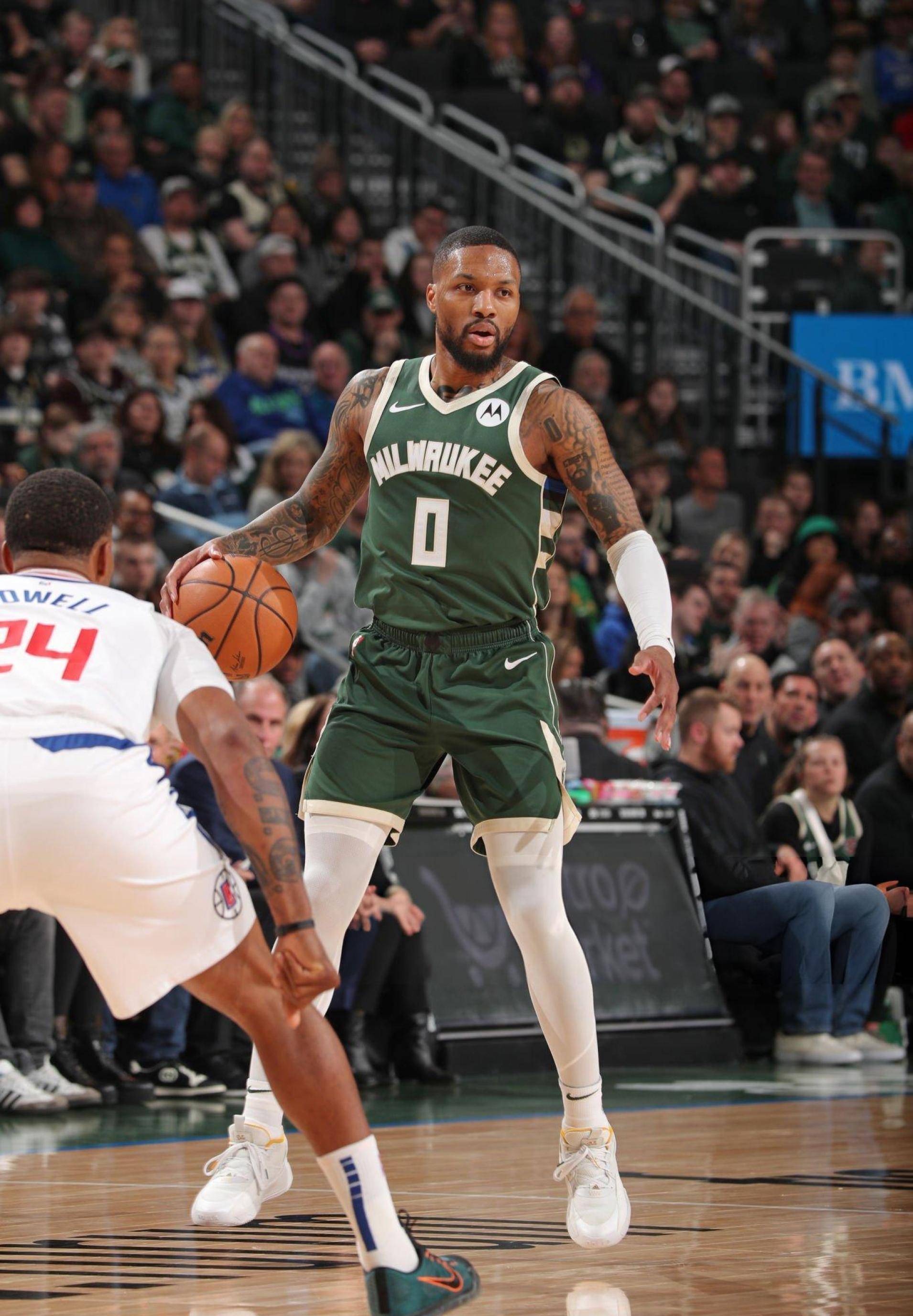 星空体育注册-快船客场擒雄鹿，结束连败