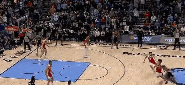 灰熊艰难击败尼克斯,迎来转机 灰熊艰难击败尼克斯,迎来转机