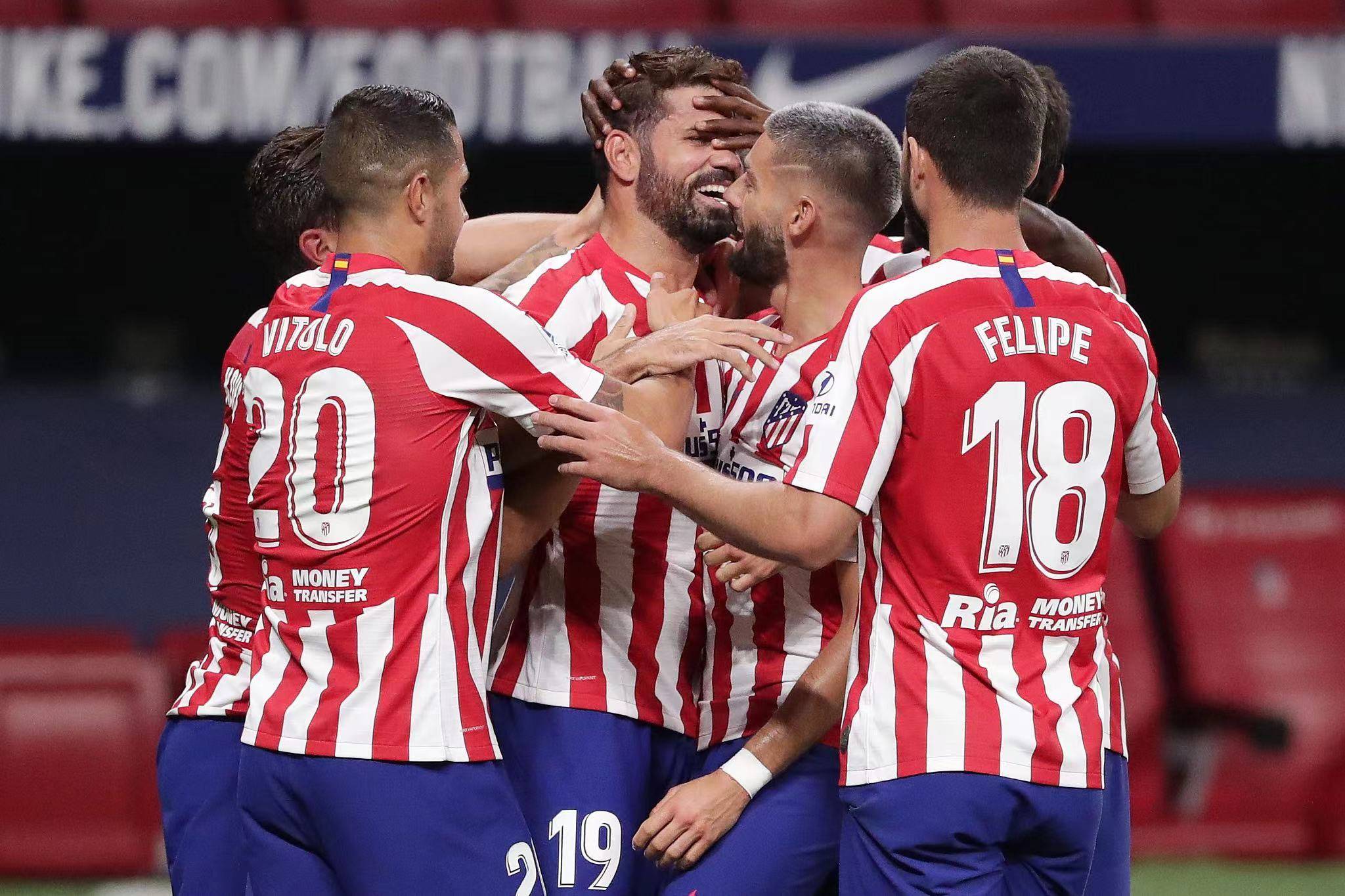 关于马德里竞技实力强大，稳坐西甲联赛榜首的信息