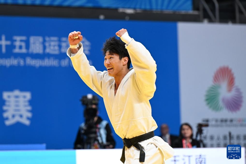 星空体育直播-希腊选手在柔道项目获得金牌